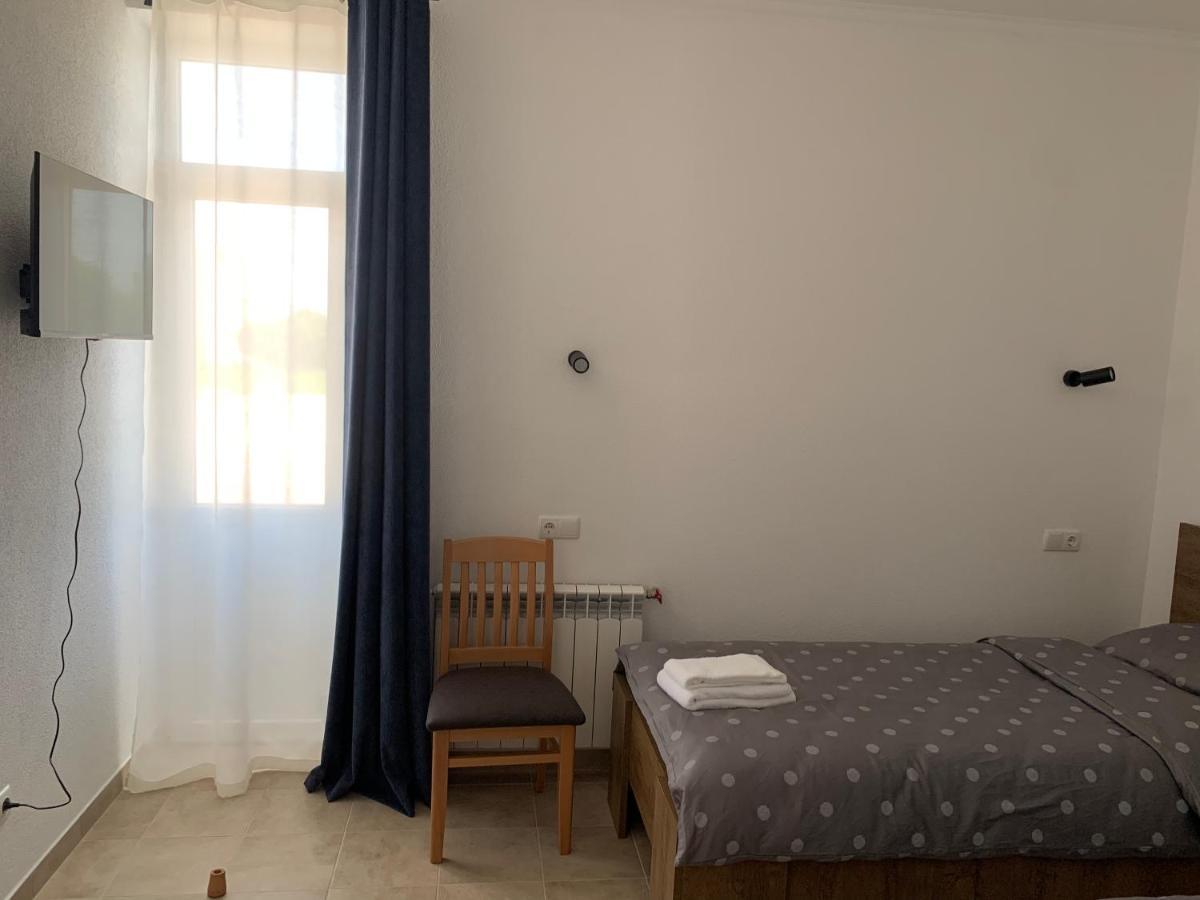 Zig Zag Otel Kamyanets-Podilski Dış mekan fotoğraf
