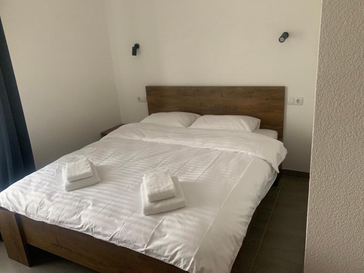 Zig Zag Otel Kamyanets-Podilski Dış mekan fotoğraf