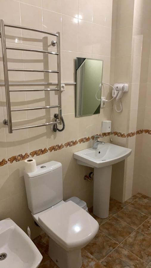 Zig Zag Otel Kamyanets-Podilski Dış mekan fotoğraf